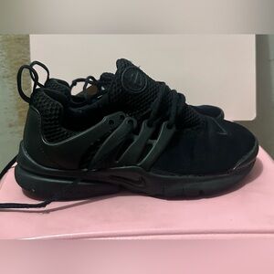 Nike Prestos